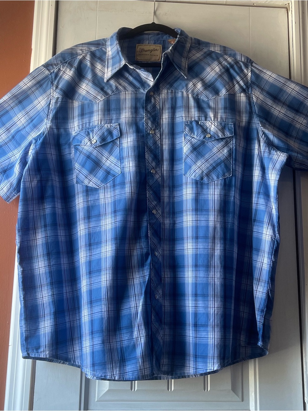 Classic Wrangler Men's Blue Plaid Short-Sleeve Pearl Snap Shirt Size 2XL